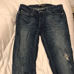 Like new Levi’s straight leg jeans